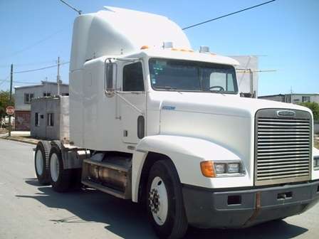 Vendo camion freightliner modelo 2000 en Nuevo León - Otros vehículos |  136068