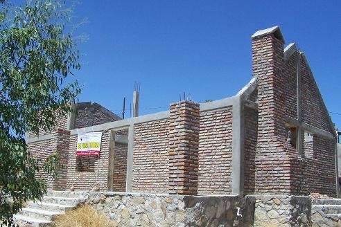 Venta de casa con terreno de 835 mts en la rumorosa en Baja California -  Casas en venta | 280787