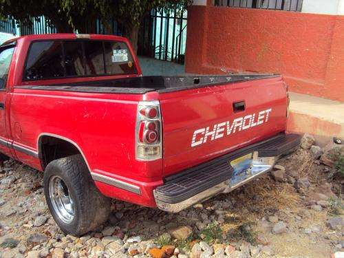  Camioneta chevrolet cheyenne   en buenas condiciones barata urge!! en Guadalajara