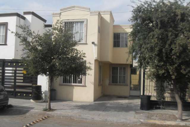 Vendo casa en avenida santa cecilia, apodaca en Nuevo León - Casas en venta  | 409182