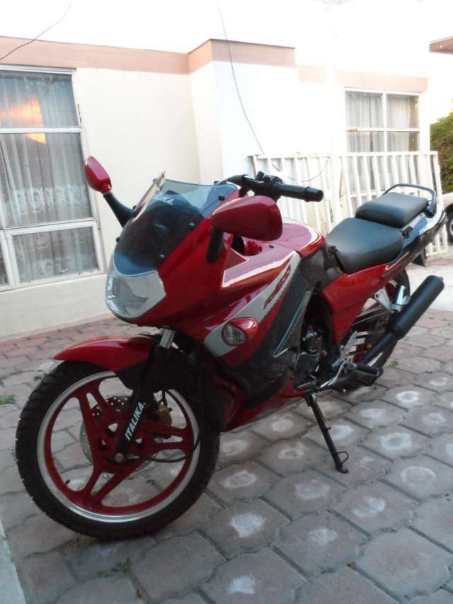 oportunidad¡ moto italika rt200 año 2011 prácticamente nueva en Tecámac -  Autos | 419084